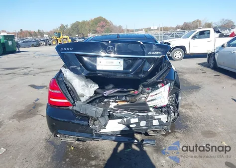 2013 Mercedes-Benz S 550 4Matic z USA, uszkodzony, nr VIN WDDNG9EB1DA505891